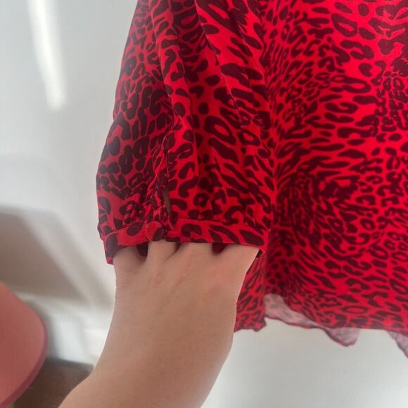 NWOT Fame & Partners Red Leopard Print Long Sleeve Mini Dress - Picture 4 of 8